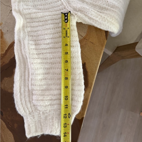 FP sweater - Picture 6 of 6